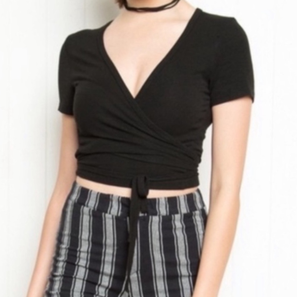 Black brandy Melville tie top
